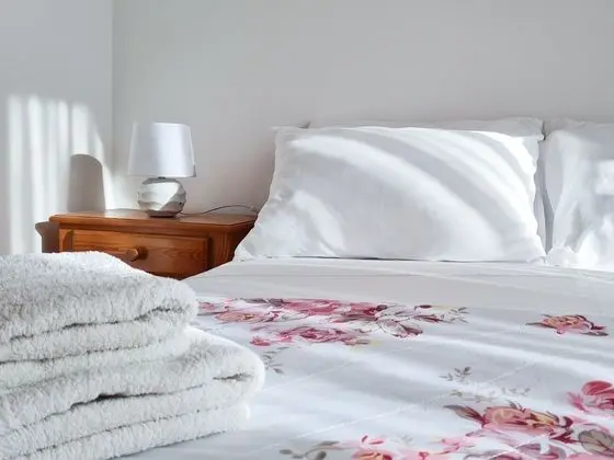 Villa (Holiday Home with Terrace, Pool and S)