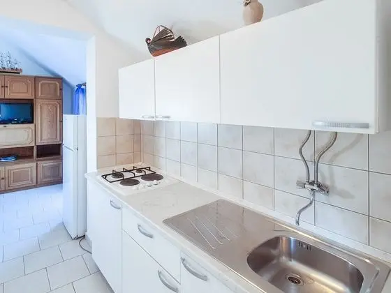 Villa (Holiday Home with Terrace, Pool and S)