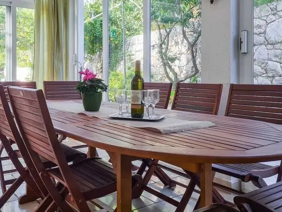 Villa (Holiday Home with Terrace, Pool and S)