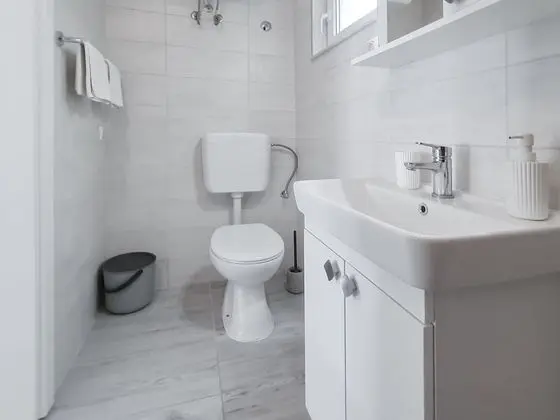 Villa (Holiday Home with Terrace, Pool and S)