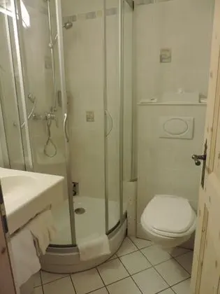 Basic Tek Büyük Yataklı Oda