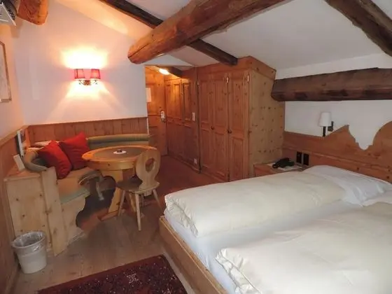 Grand Tek Büyük Yataklı Oda