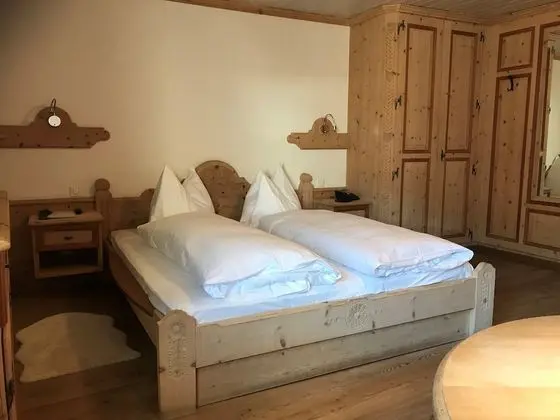 Grand Tek Büyük Yataklı Oda