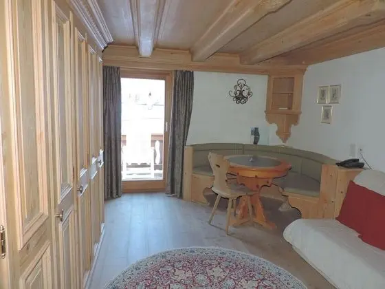 Grand Tek Büyük Yataklı Oda