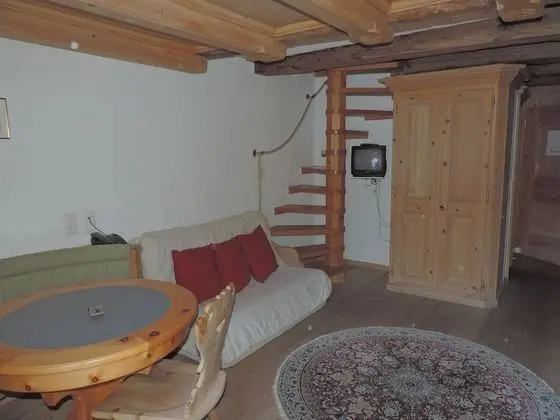 Grand Tek Büyük Yataklı Oda