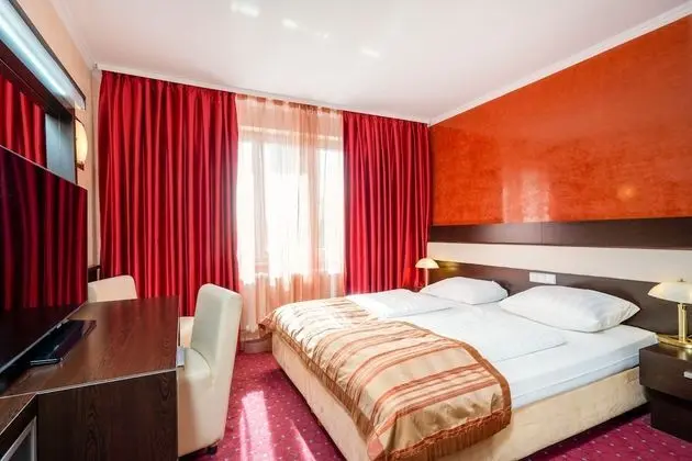Comfort Tek Büyük Yataklı Oda