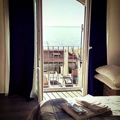 Tek Büyük Yataklı Oda, Deniz Manzaralı