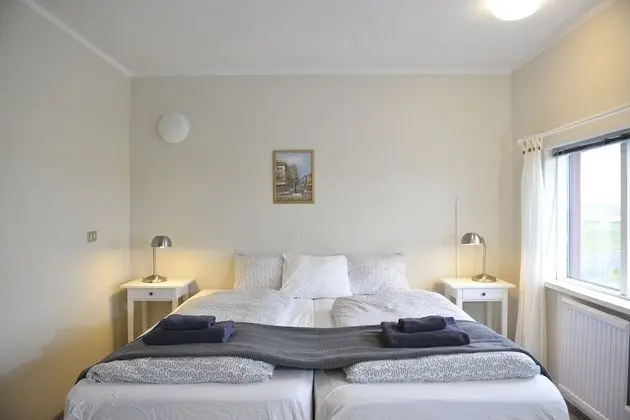 Tek Büyük Yataklı Oda, Ortak Banyo