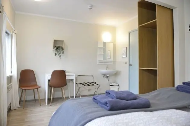 Tek Büyük Yataklı Oda, Ortak Banyo