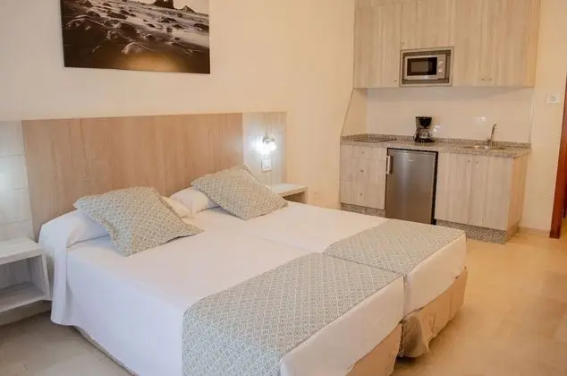 Stüdyo, 2 Tek Kişilik Yatak, Sigara İçilmez