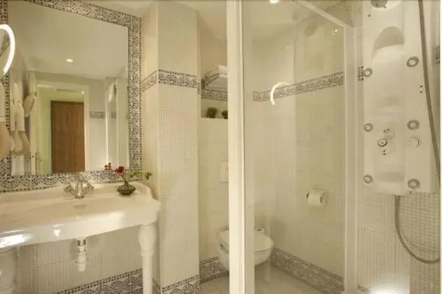 Classic Tek Büyük Yataklı Oda (hydromassage shower)