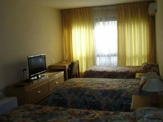 Standard Üç Kişilik Oda