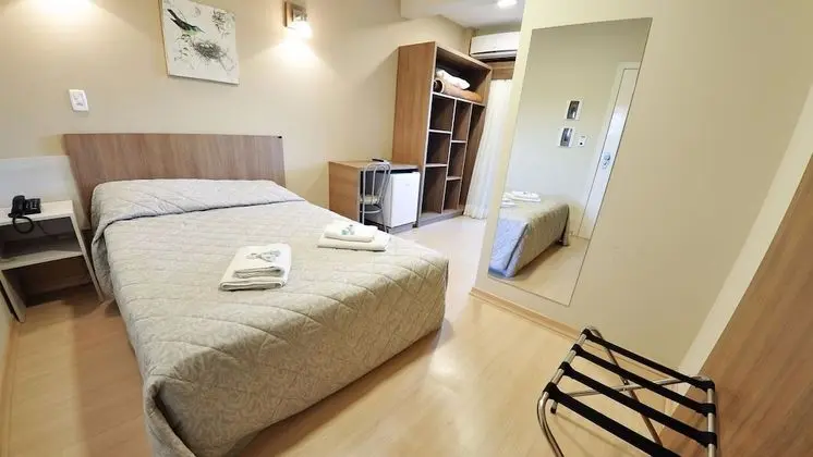 Standard Tek Büyük Yataklı Oda