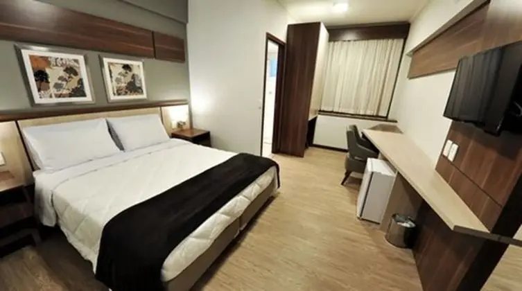 Luxury Tek Büyük Yataklı Oda