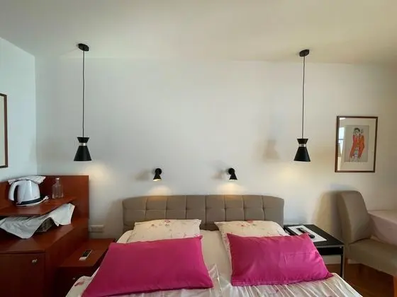 Tek Büyük Yataklı Oda