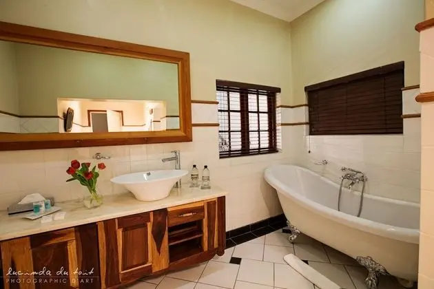 Luxury Oda, 1 En Büyük (King) Boy Yatak