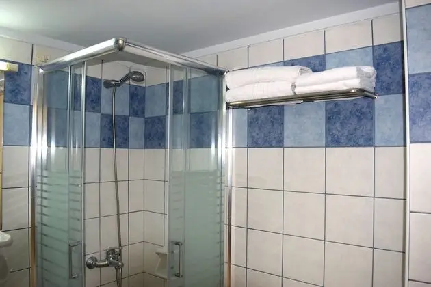 Apart Daire, Havuz Manzaralı