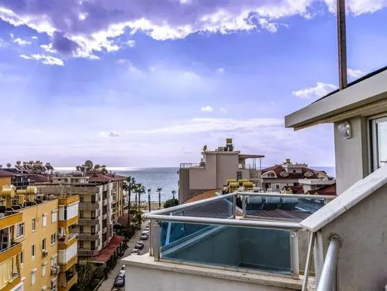 Twin, Kısmi Deniz Manzaralı, Balkonlu