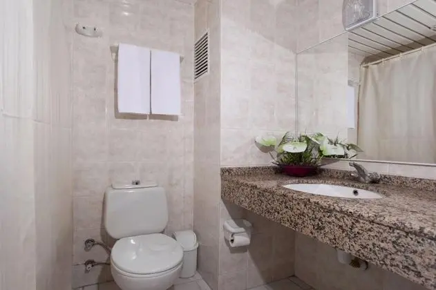 Studio, Şehir Manzaralı