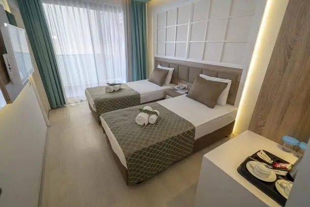 Çift Kişilik, Kısmi Deniz Manzaralı, Balkonlu