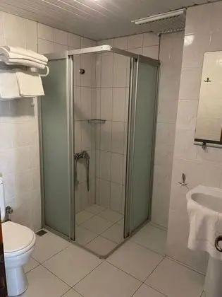 Standart Oda, Kara Manzaralı