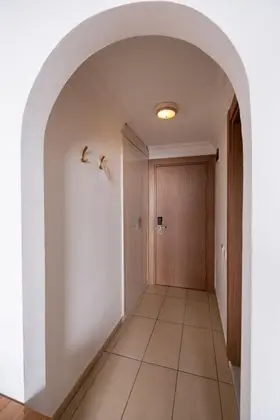 Standart Oda, Kara Manzaralı