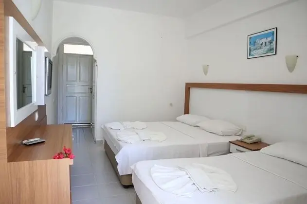 Standard Oda, 1 Yatak Odası, Havuz Manzaralı