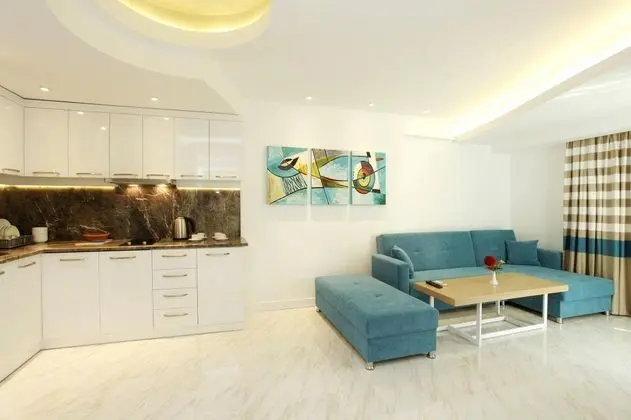 Apartment, Kara veya Havuz Manzaralı