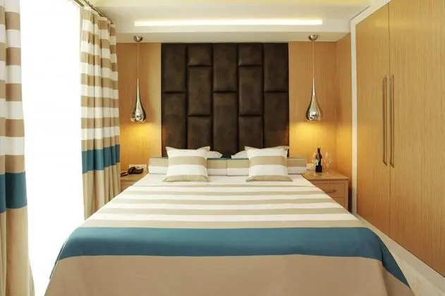 Apartment, Kara veya Havuz Manzaralı