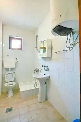 Comfort Tek Büyük Yataklı Oda, Havuz Manzaralı