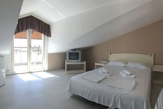 Comfort Üç Kişilik Oda, Deniz Manzaralı