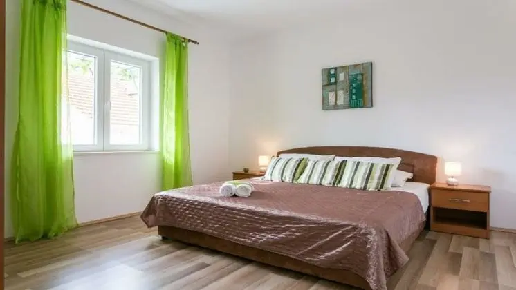 Apart Daire, Dağ Manzaralı