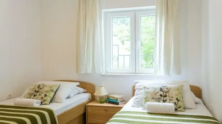 Apart Daire, Dağ Manzaralı