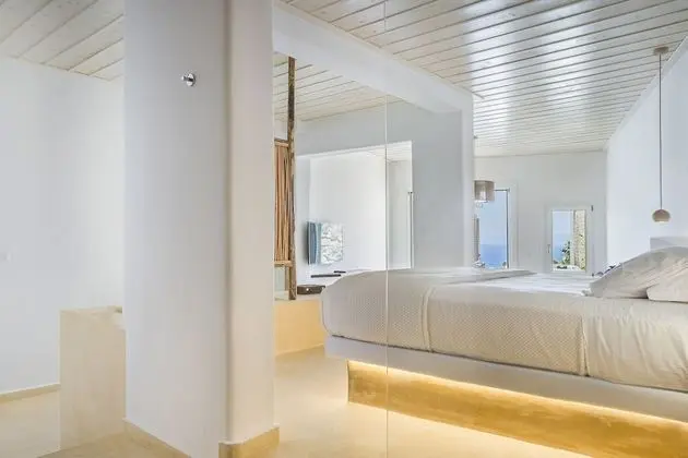 Honeymoon Süit, Sıcak Su Havuzu