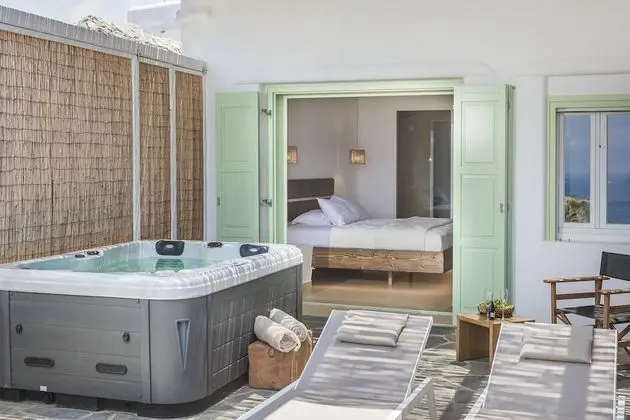 King Suite, Hot Tub
