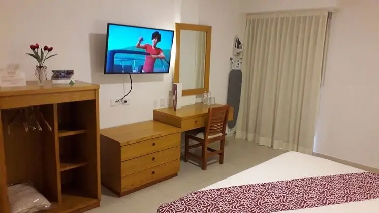Tek Büyük Yataklı Oda, 2 Çift Kişilik Yatak