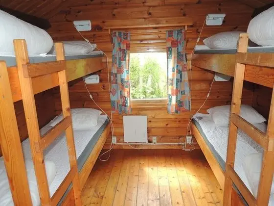 Basic Kulübe (Camping, 4 Beds)