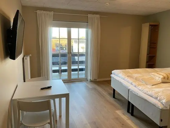 Premium Tek Büyük Yataklı Oda