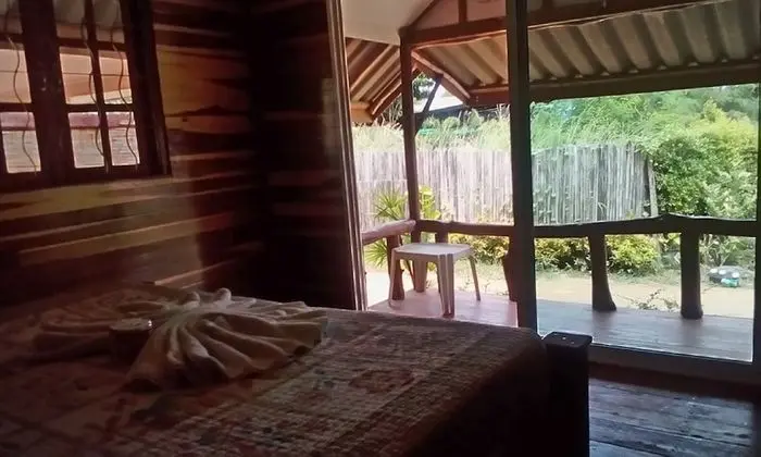 Standard Bungalow, Fan