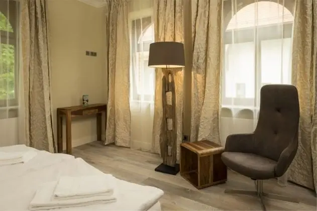 Comfort Tek Büyük Yataklı Oda