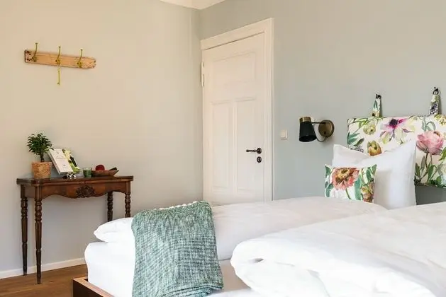 Superior Tek Büyük Yataklı Oda, Bahçe Manzaralı