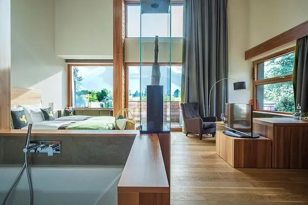 Loft Junior Suite (Mountain View)