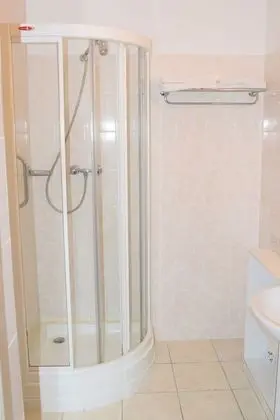 Basic Oda, 2 Tek Kişilik Yatak, Sigara İçilmez