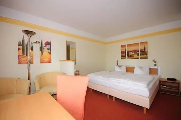 Tek Büyük Yataklı Oda (Parkchalet)