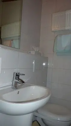 Classic Tek Büyük Yataklı Oda