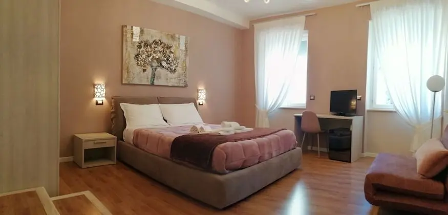 Deluxe Üç Kişilik Oda