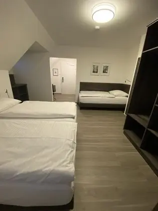 Classic Üç Kişilik Oda