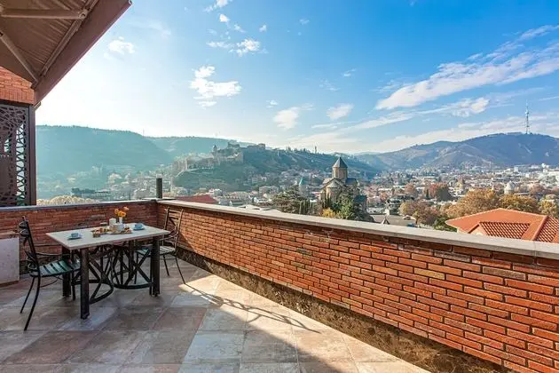 Panoramic Oda, 1 En Büyük (King) Boy Yatak, Balkon, Şehir Manzaralı (A Building)