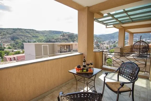 Panoramic Oda, 1 En Büyük (King) Boy Yatak, Balkon, Şehir Manzaralı (A Building)