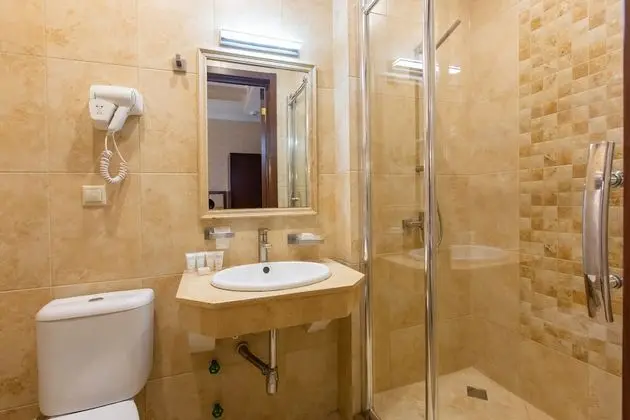 Standard Üç Kişilik Oda, 3 Tek Kişilik Yatak (B Building)